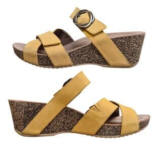 Dansko Susie Mango Yellow Leather Wedge Strappy Sandals Women's 40 US 9 1/2 - 10
